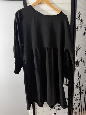 Black Women's Smocked-Sleeve Babydoll Dress